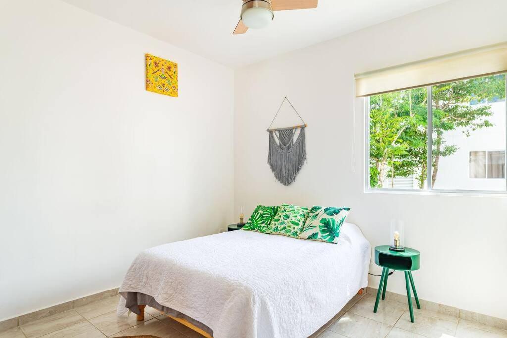 Lovely Cozy Apt W/Pool 2 Bedrooms. Great Location! Puerto Morelos Luaran gambar